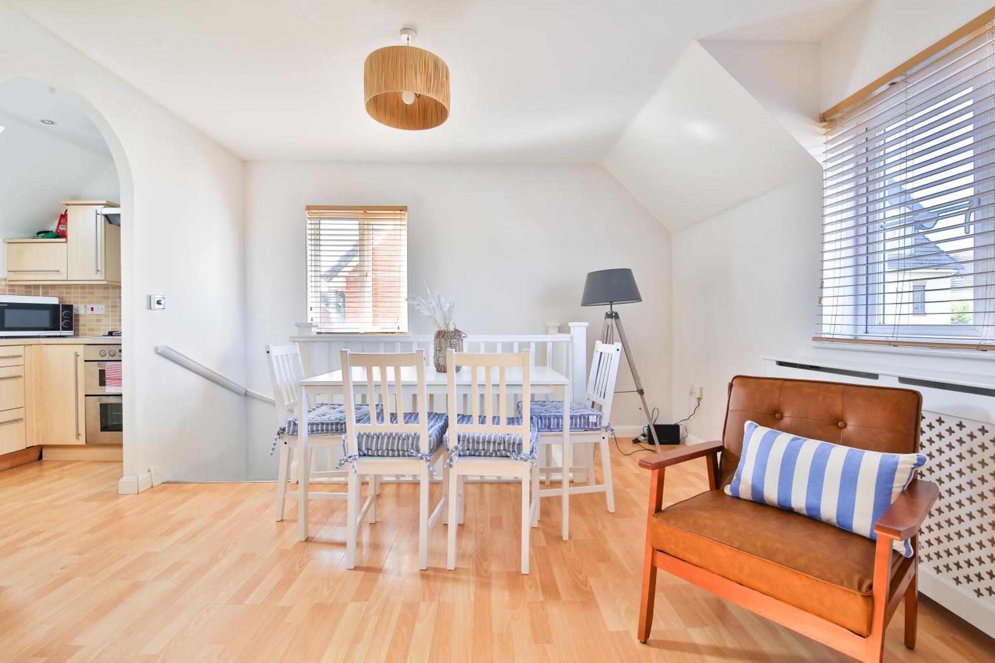 Stayright 2 Bed Beach House With Private Parking- Next To Barry Beach And Jackson Bay المظهر الخارجي الصورة